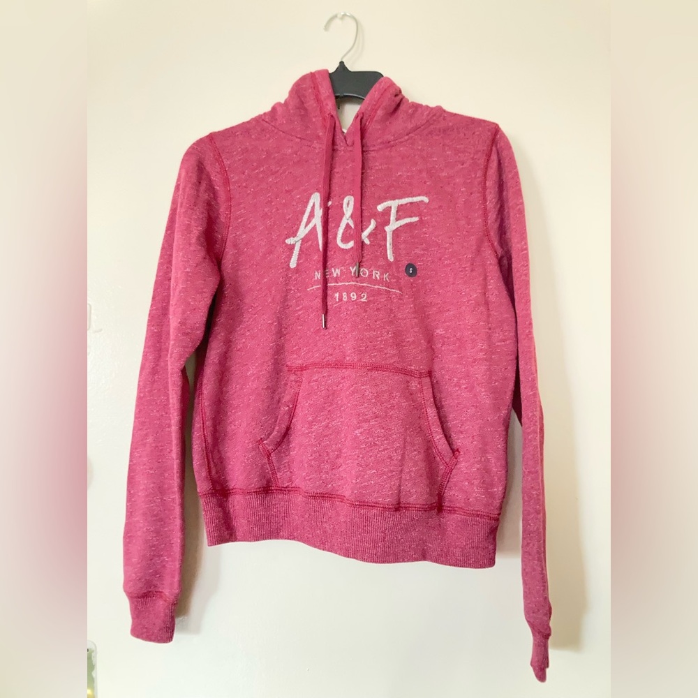 *BRAND NEW* Abercrombie & Fitch Women Girl’s Size Small Berry Pullover Hoodie